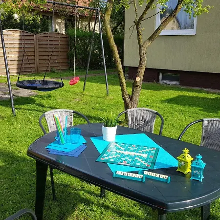 Holiday home Zakatek Alicji - Dom Z Ogrodem *